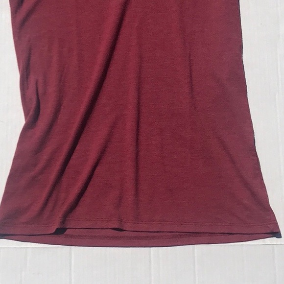 SOLD🛑🛑🛑Nike Brick Red V-Neck Slim Fit Tee Shirt - Picture 2 of 7